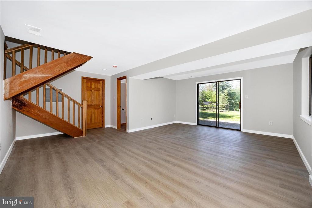 Image 35 of property listing at 10704 WAYRIDGE DR, Montgomery Village, MD 20886