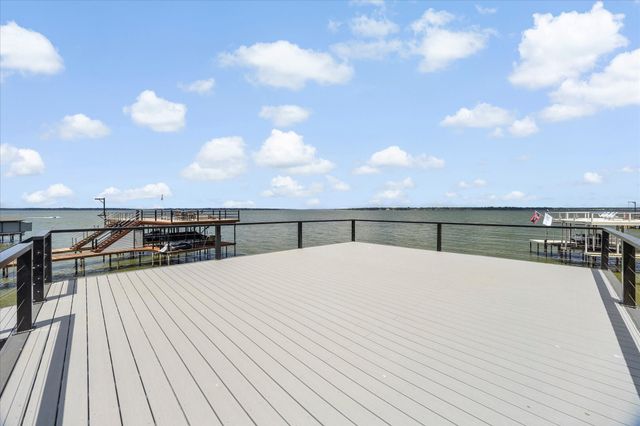 524 Sampan Drive, Tool, TX 75143