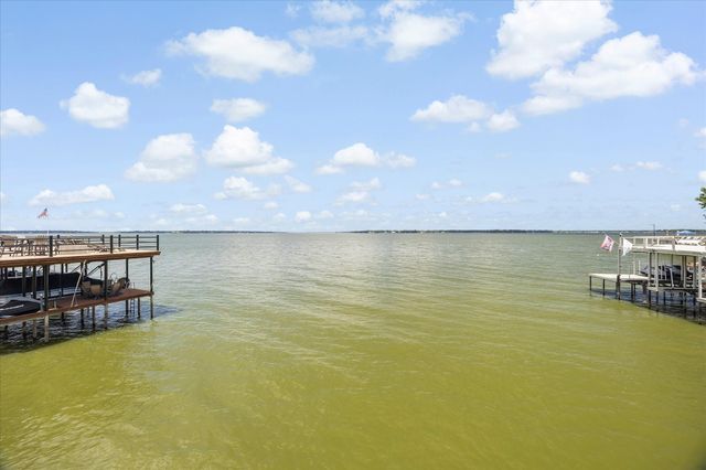 524 Sampan Drive, Tool, TX 75143