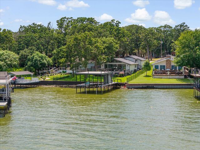 524 Sampan Drive, Tool, TX 75143