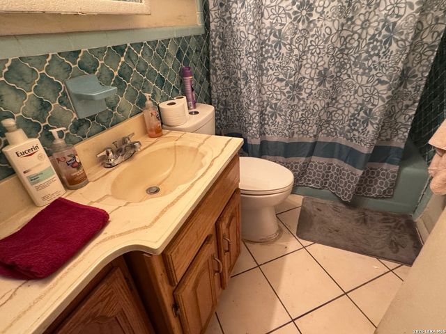 205 W Mayfield, San Antonio, TX 78221