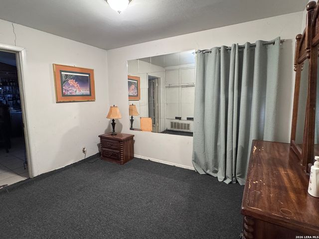 205 W Mayfield, San Antonio, TX 78221