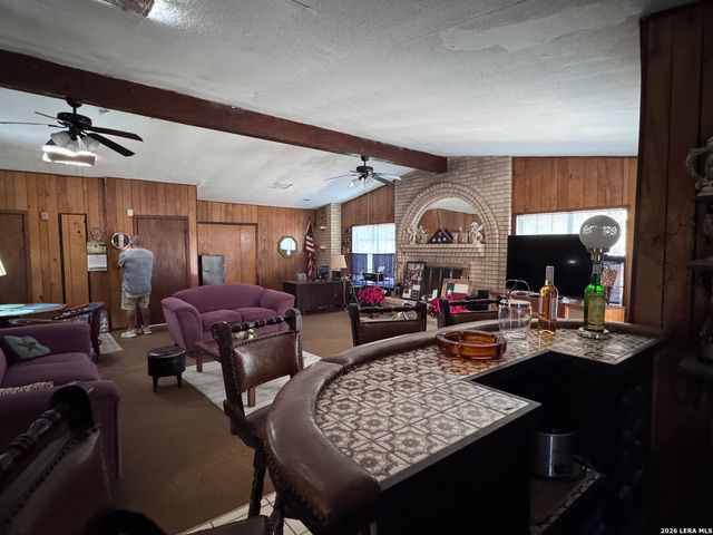 205 W Mayfield, San Antonio, TX 78221