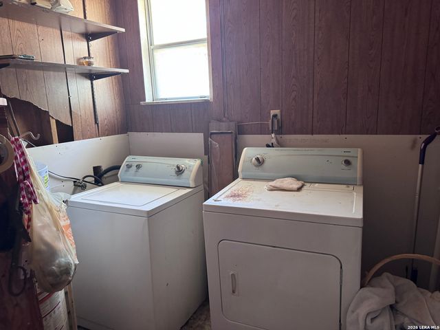 205 W Mayfield, San Antonio, TX 78221