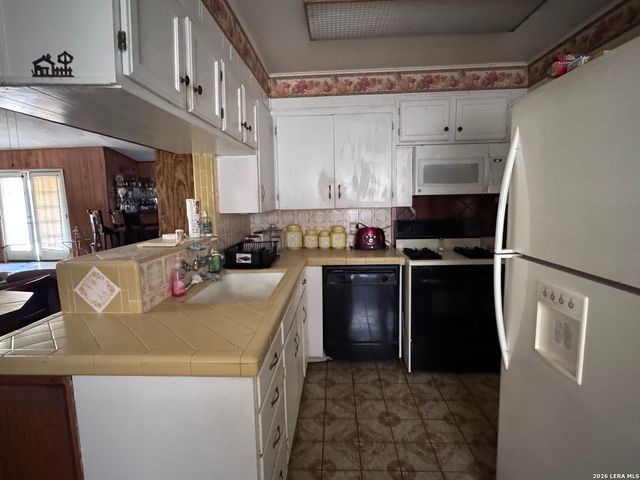 205 W Mayfield, San Antonio, TX 78221