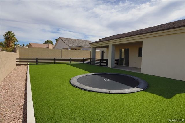 3383 Sunbeam Drive, Bullhead City, AZ 86429