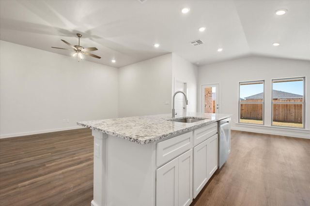 1313 N Chicago Avenue, Lubbock, TX 79416