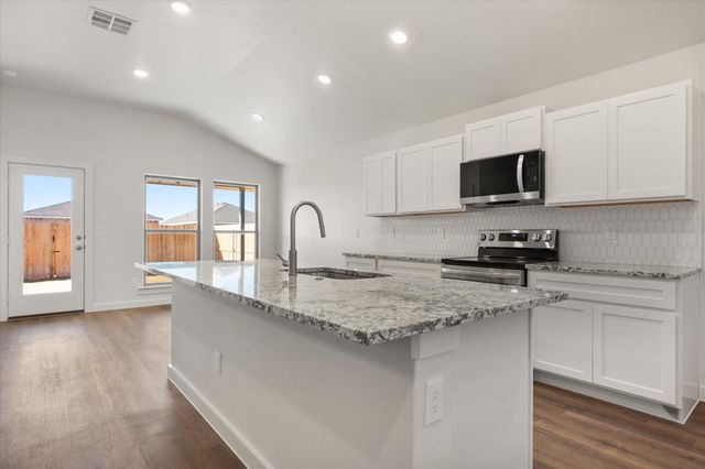 1313 N Chicago Avenue, Lubbock, TX 79416