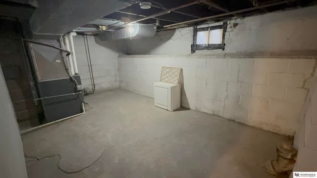 3719 X Street, Omaha, NE 68107