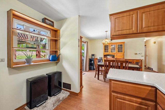 135 Riverview Heights, Mayville, WI 53050