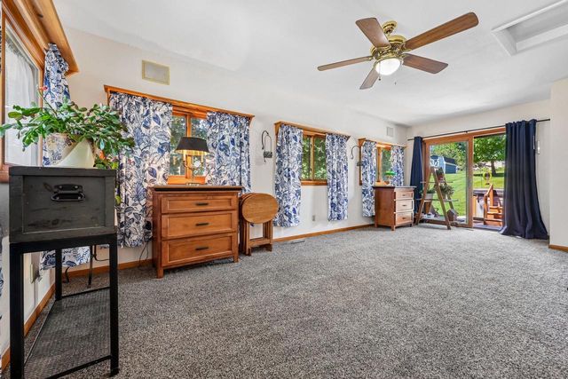 135 Riverview Heights, Mayville, WI 53050