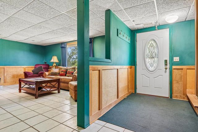 135 Riverview Heights, Mayville, WI 53050
