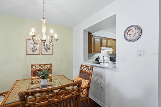 5216 LAKE VILLAGE DRIVE 71, Sarasota, FL 34235