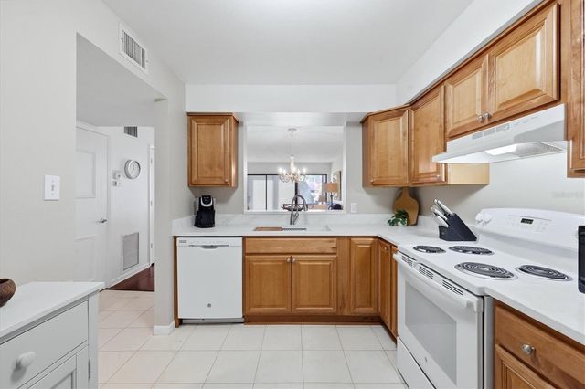 5216 LAKE VILLAGE DRIVE 71, Sarasota, FL 34235