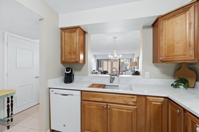 5216 LAKE VILLAGE DRIVE 71, Sarasota, FL 34235