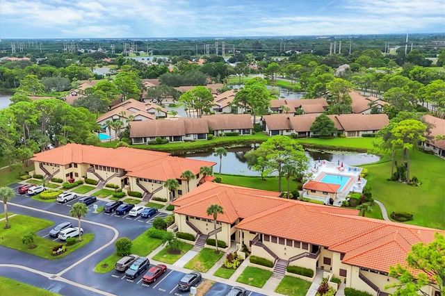 5216 LAKE VILLAGE DRIVE 71, Sarasota, FL 34235