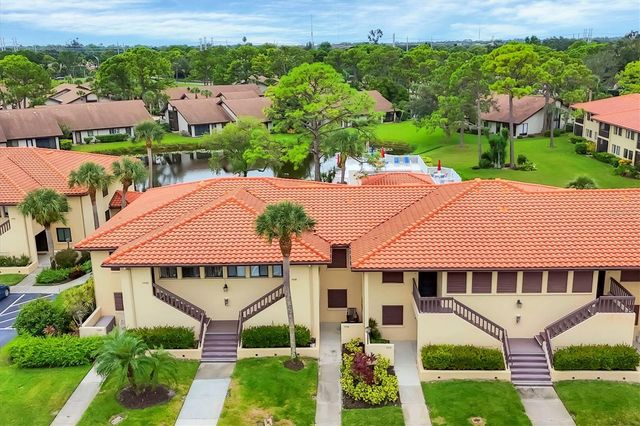 5216 LAKE VILLAGE DRIVE 71, Sarasota, FL 34235