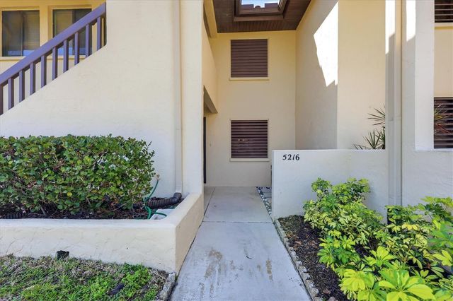 5216 LAKE VILLAGE DRIVE 71, Sarasota, FL 34235