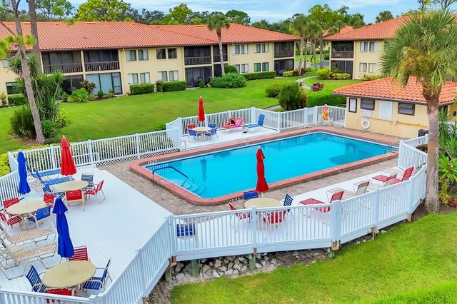 5216 LAKE VILLAGE DRIVE 71, Sarasota, FL 34235