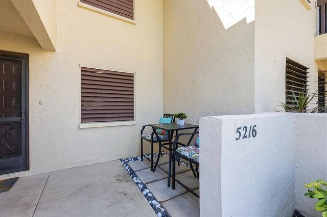 5216 LAKE VILLAGE DRIVE 71, Sarasota, FL 34235