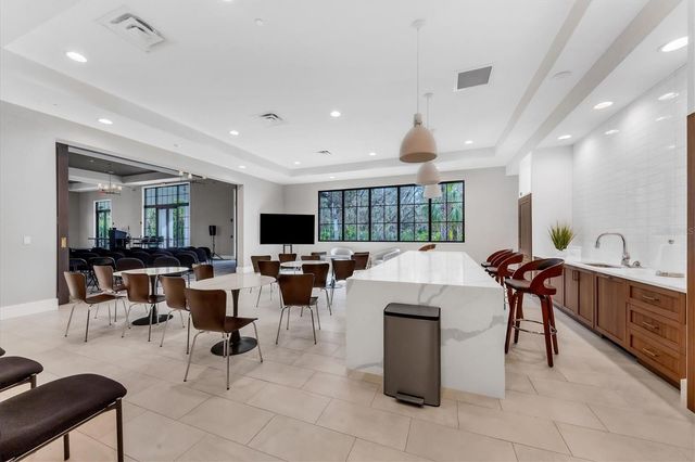 5216 LAKE VILLAGE DRIVE 71, Sarasota, FL 34235