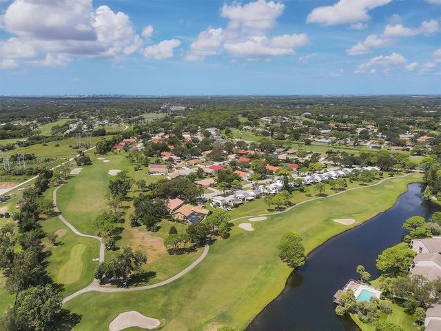 5216 LAKE VILLAGE DRIVE 71, Sarasota, FL 34235