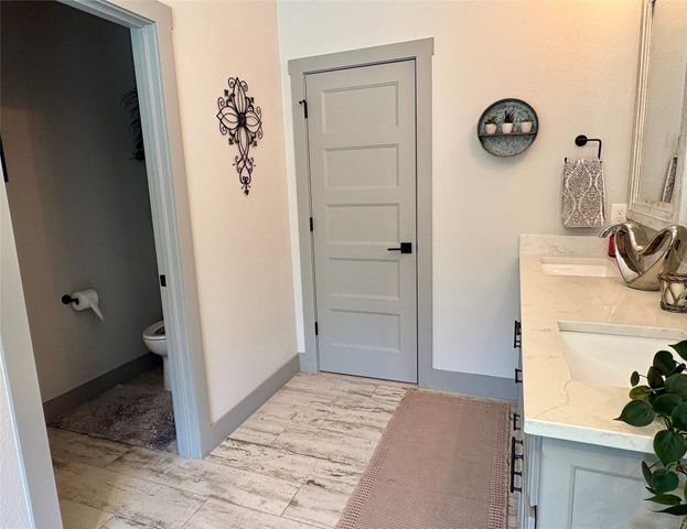 4709 Dry Creek Road, Sherman, TX 75092