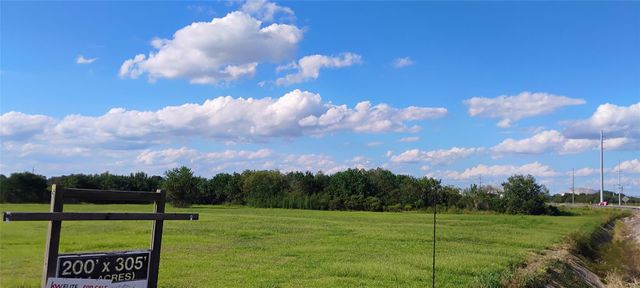 5745 W Port Arthur Road, Port Arthur, TX 77640