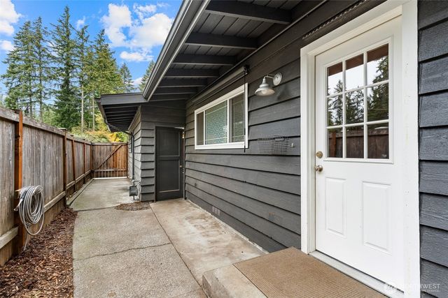 16025 NE 27th Street, Bellevue, WA 98008