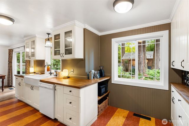 16025 NE 27th Street, Bellevue, WA 98008