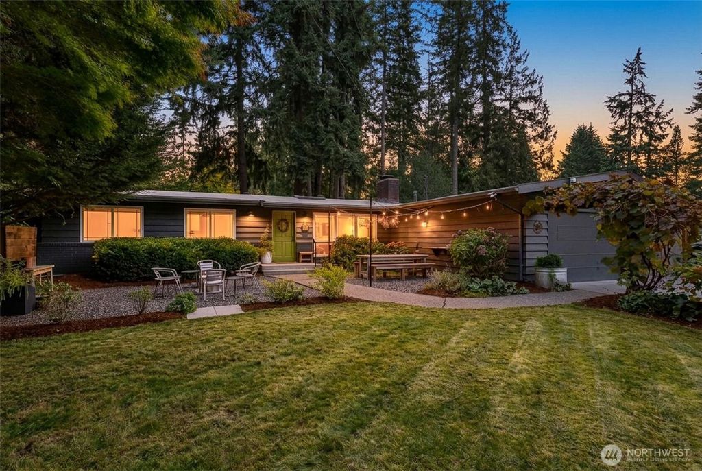 16025 NE 27th Street, Bellevue, WA 98008