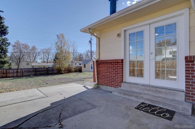 320 S Simms Street, Lakewood, CO 80228