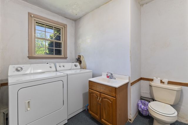 25 Kings Mountain Dr, West Boylston, MA 01583
