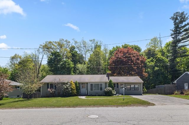 25 Kings Mountain Dr, West Boylston, MA 01583