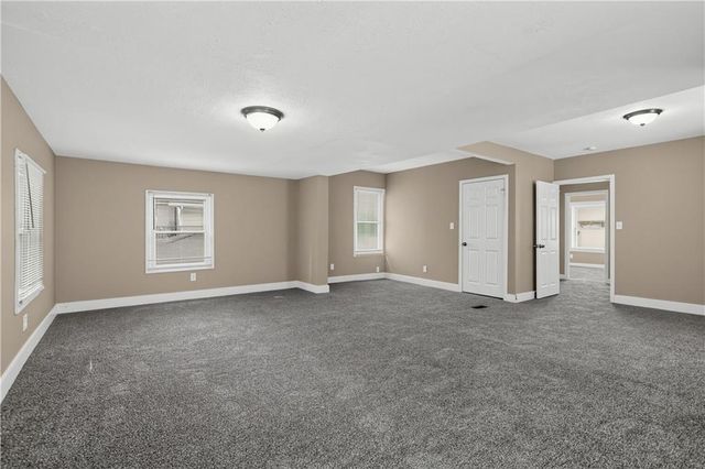 3005 E 32nd Street, Kansas City, MO 64128