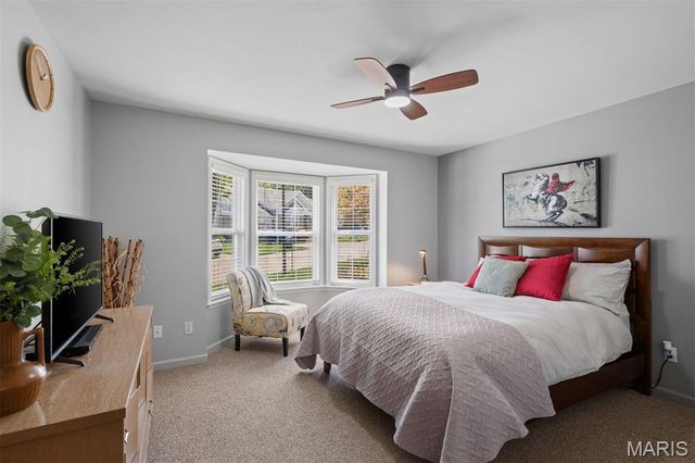 2411 S Lakeridge Court 17, Lake St Louis, MO 63367