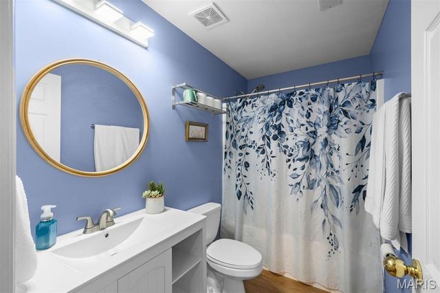 2411 S Lakeridge Court 17, Lake St Louis, MO 63367