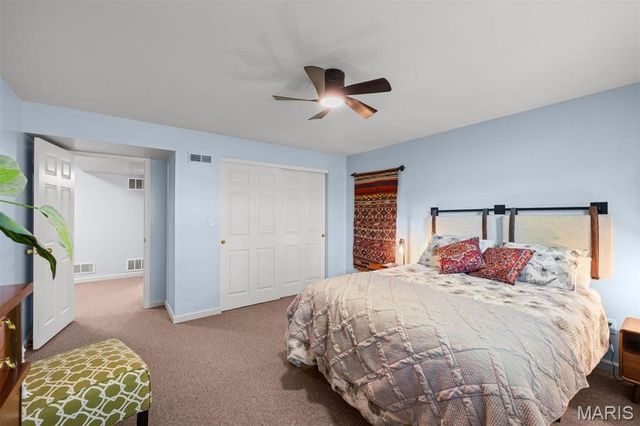 2411 S Lakeridge Court 17, Lake St Louis, MO 63367