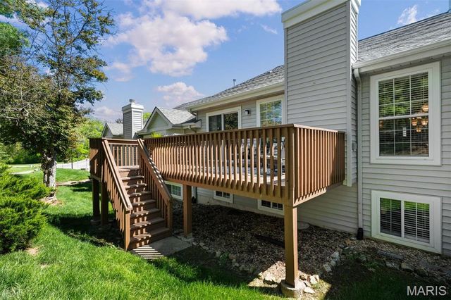 2411 S Lakeridge Court 17, Lake St Louis, MO 63367
