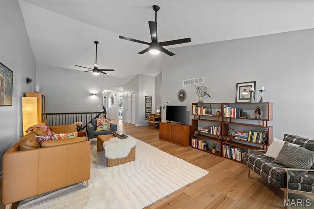 2411 S Lakeridge Court 17, Lake St Louis, MO 63367