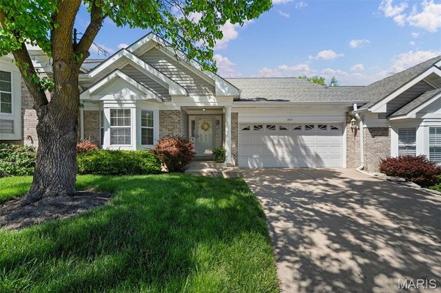 2411 S Lakeridge Court 17, Lake St Louis, MO 63367