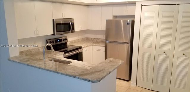 4195 N Haverhill Rd 303, West Palm Beach, FL 33417