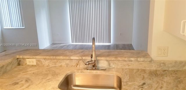 4195 N Haverhill Rd 303, West Palm Beach, FL 33417