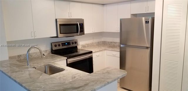 4195 N Haverhill Rd 303, West Palm Beach, FL 33417