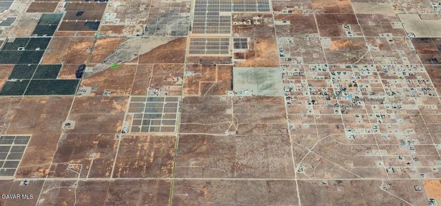 9700 W Kingbird Avenue, Rosamond, CA 93560