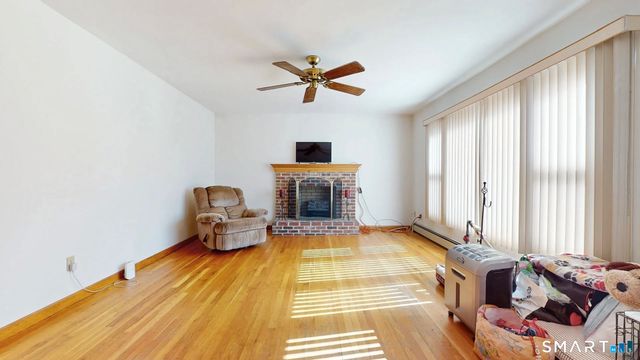 1985 Cutspring Road, Stratford, CT 06614