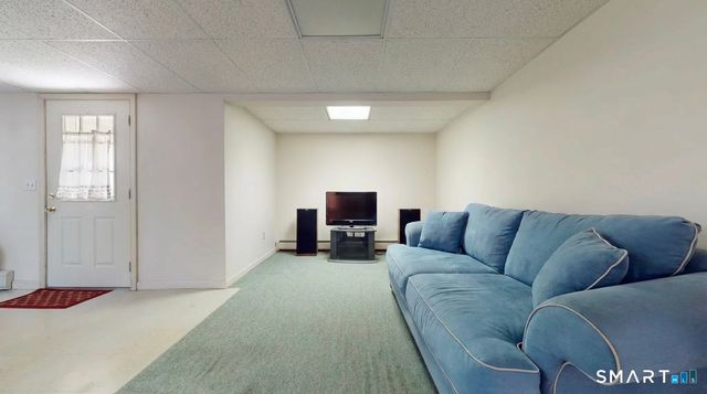 1985 Cutspring Road, Stratford, CT 06614