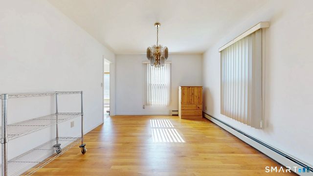 1985 Cutspring Road, Stratford, CT 06614