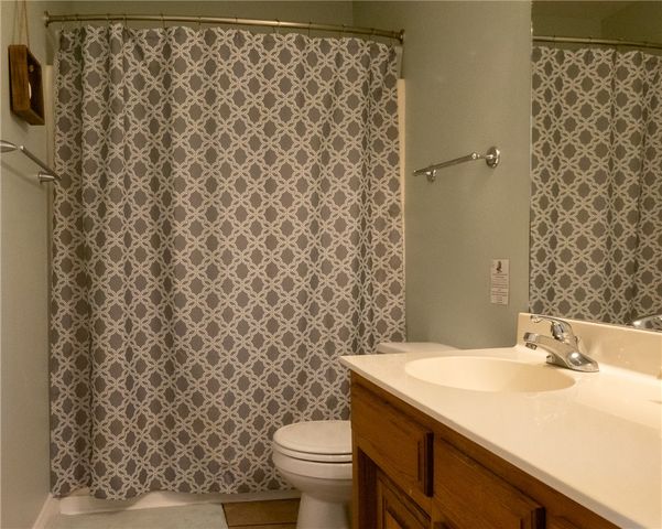 11855 White Oak Drive, Garfield, AR 72732