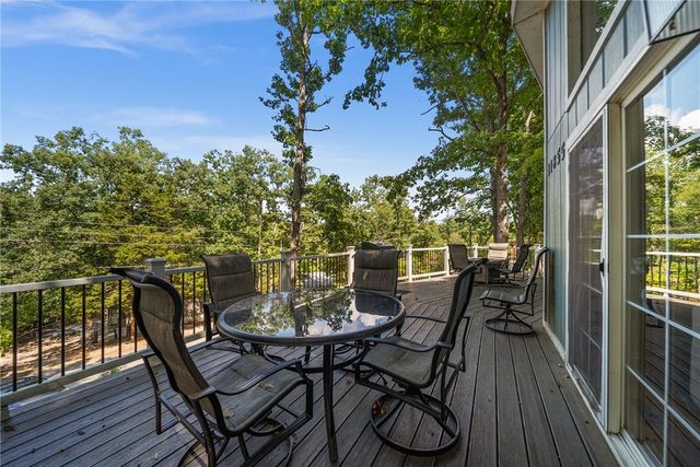 11855 White Oak Drive, Garfield, AR 72732